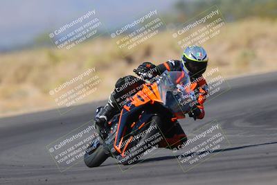 media/Nov-06-2023-Moto Forza (Mon) [[ce023d0744]]/3-Intermediate Group/Session 3 (Turn 16)/